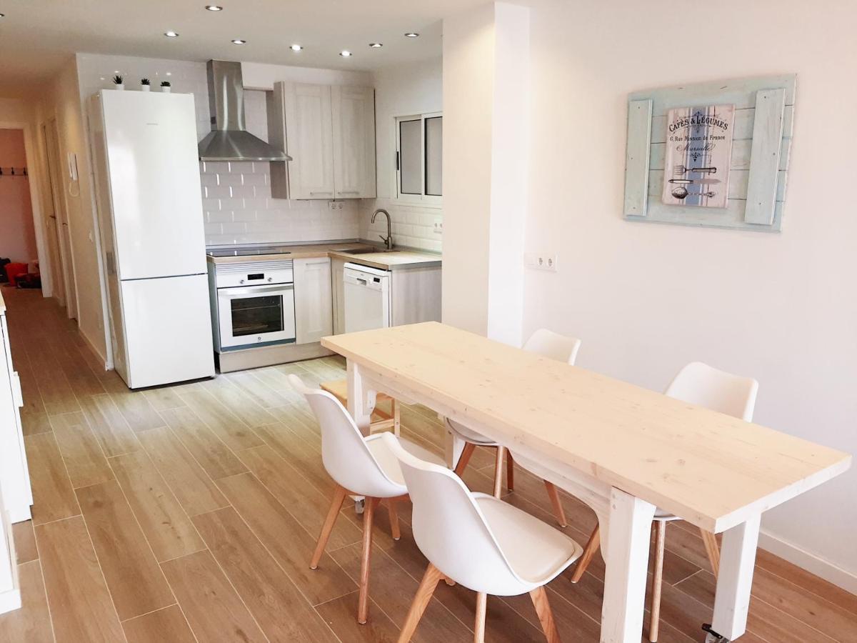 Tarragonaapartments Prim เรวส์ ภายนอก รูปภาพ